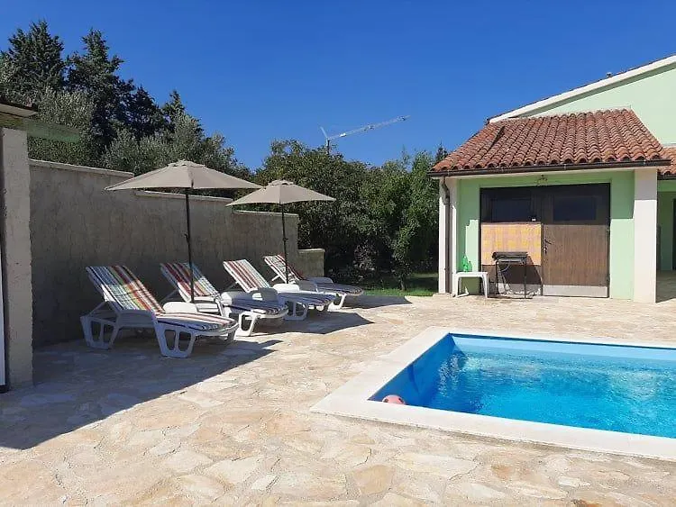 Holiday home Villa Lokvanj Liznjan