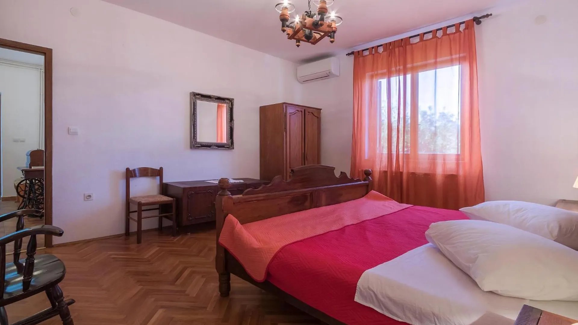Holiday home Villa Lokvanj Liznjan